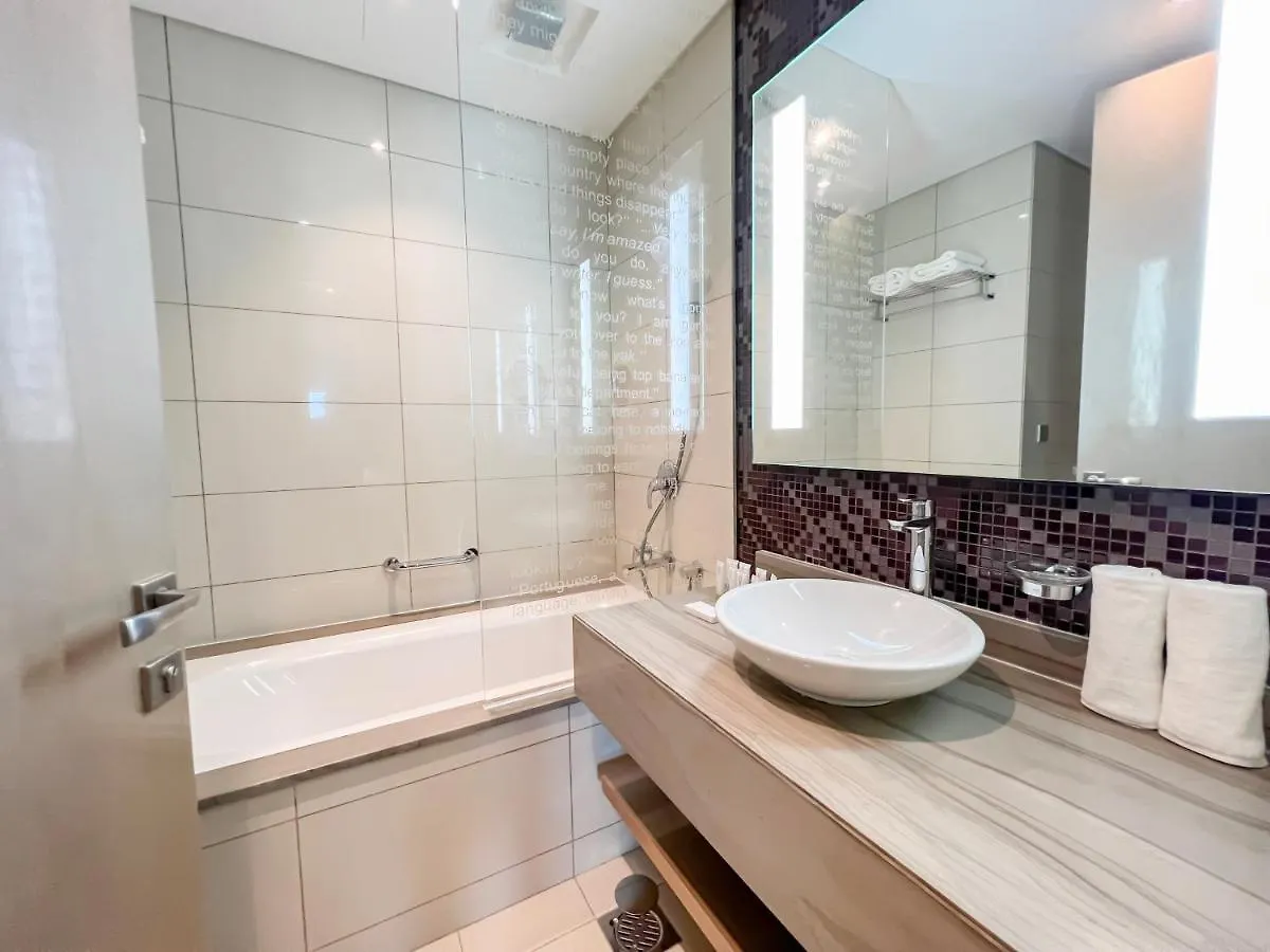 Apartamento Luton Vacation Homes - Damac Paramount 2Br High Floor, Business Bay, Dubai 61Ab06